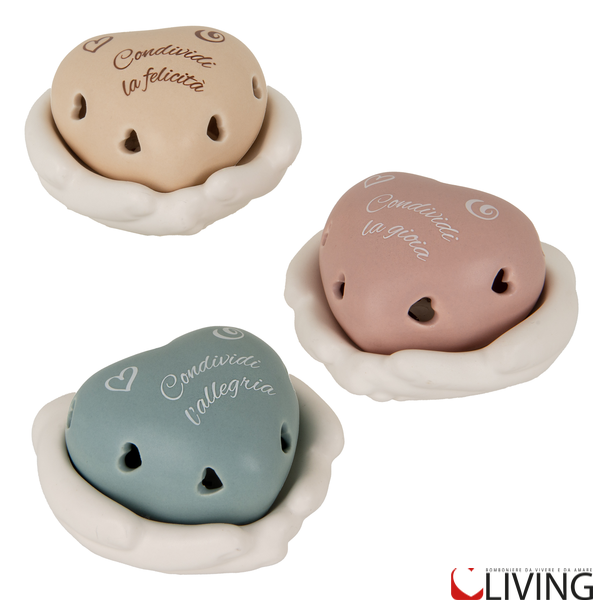 bomboniera linea solidale lilt living mani con cuore luce led