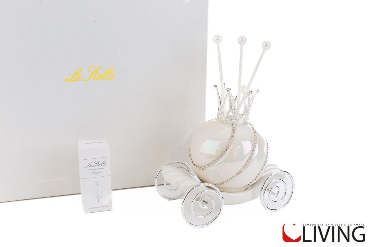 Bomboniera-profumatore-carrozza-bianca-con-corona-55214