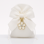 bomboniera charm margherita in metallo con strass