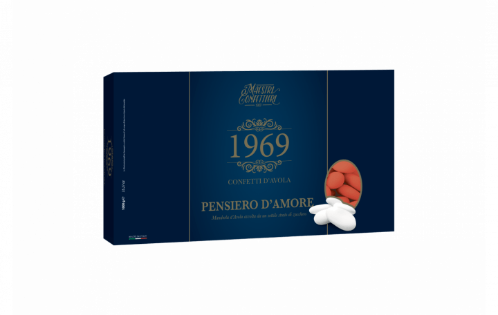 Pregiata mandorla pelata di Avola (calibro 40) avvolta da un sottile strato di zucchero.