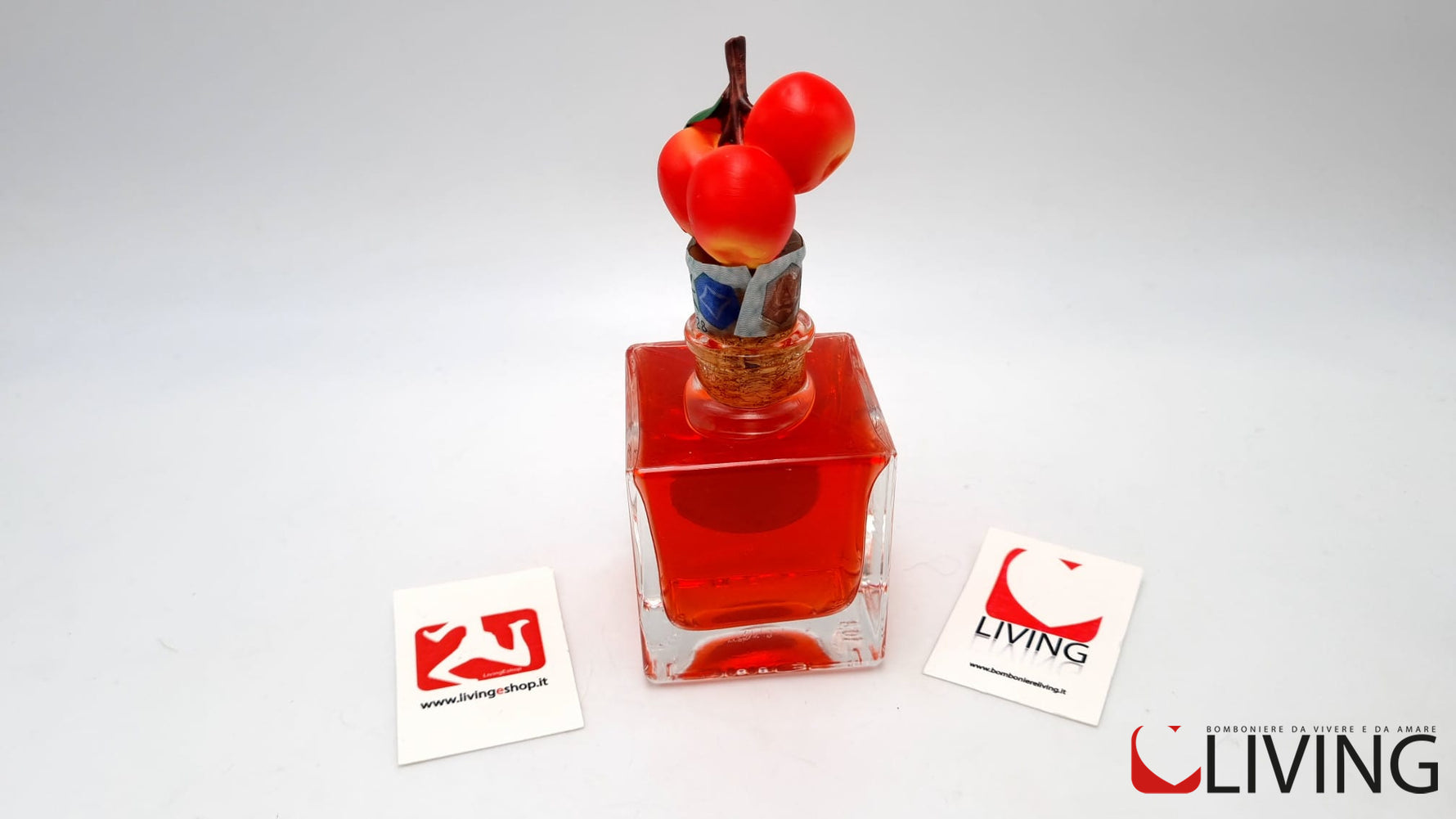 bomboniera bottiglietta liquore di ciliegie
