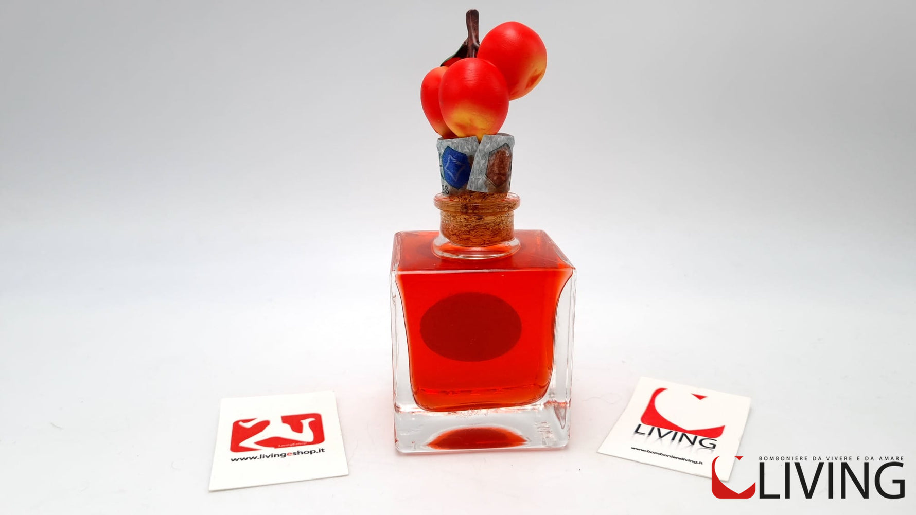 bomboniera bottiglietta liquore di ciliegie