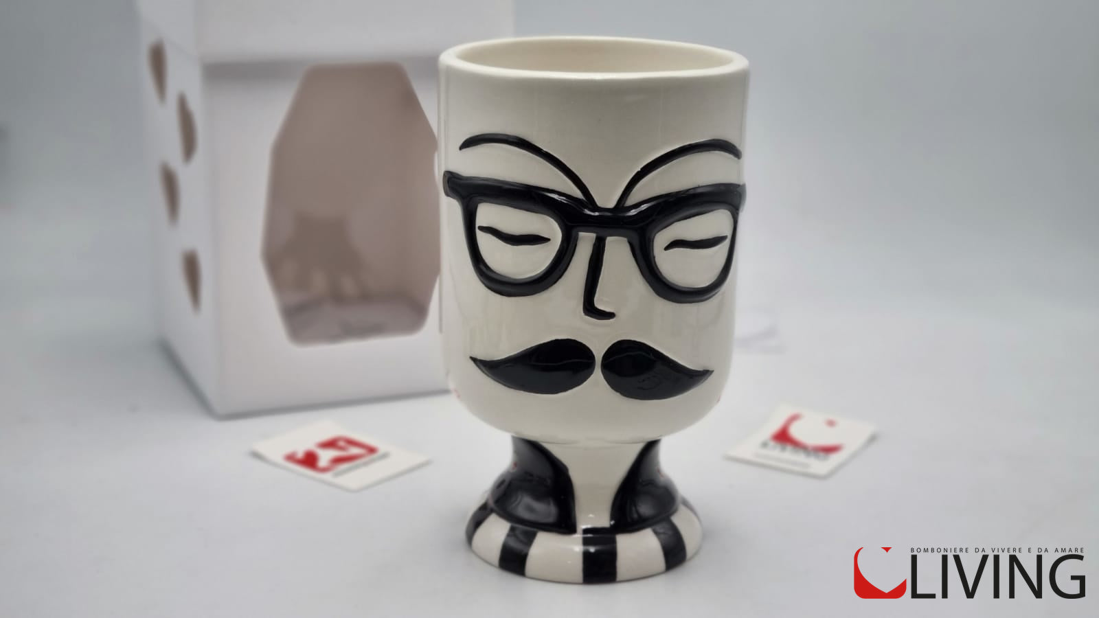 bomboniera caspo vaso viso uomo con baffi