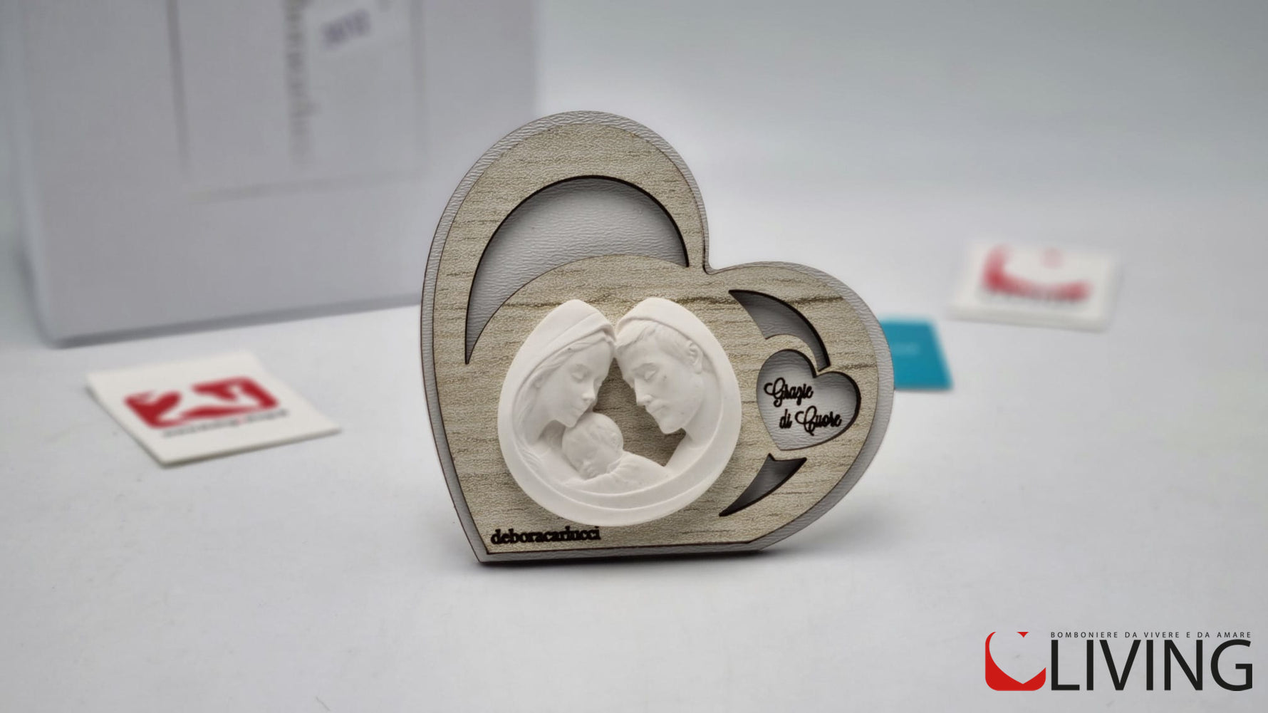bomboniera cuore legno sacra famiglia personalizzabile