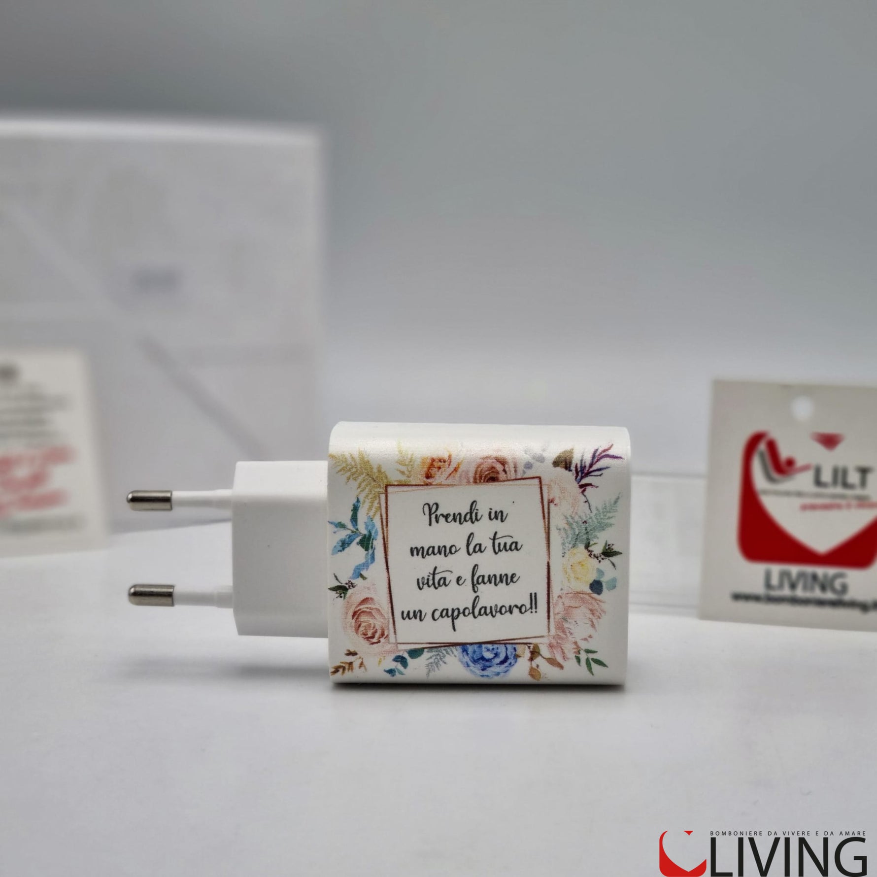 bomboniera linea solidale lilt living caricabatterie prendi in mano la tua vita
