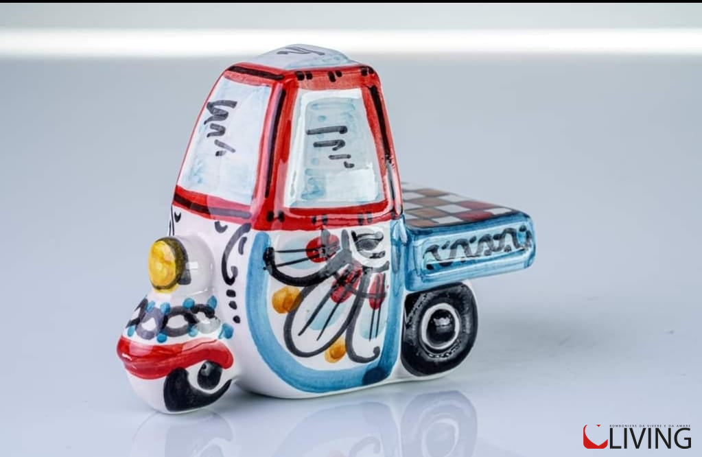 bomboniera moto ape in ceramiche sinuose di caltagirone