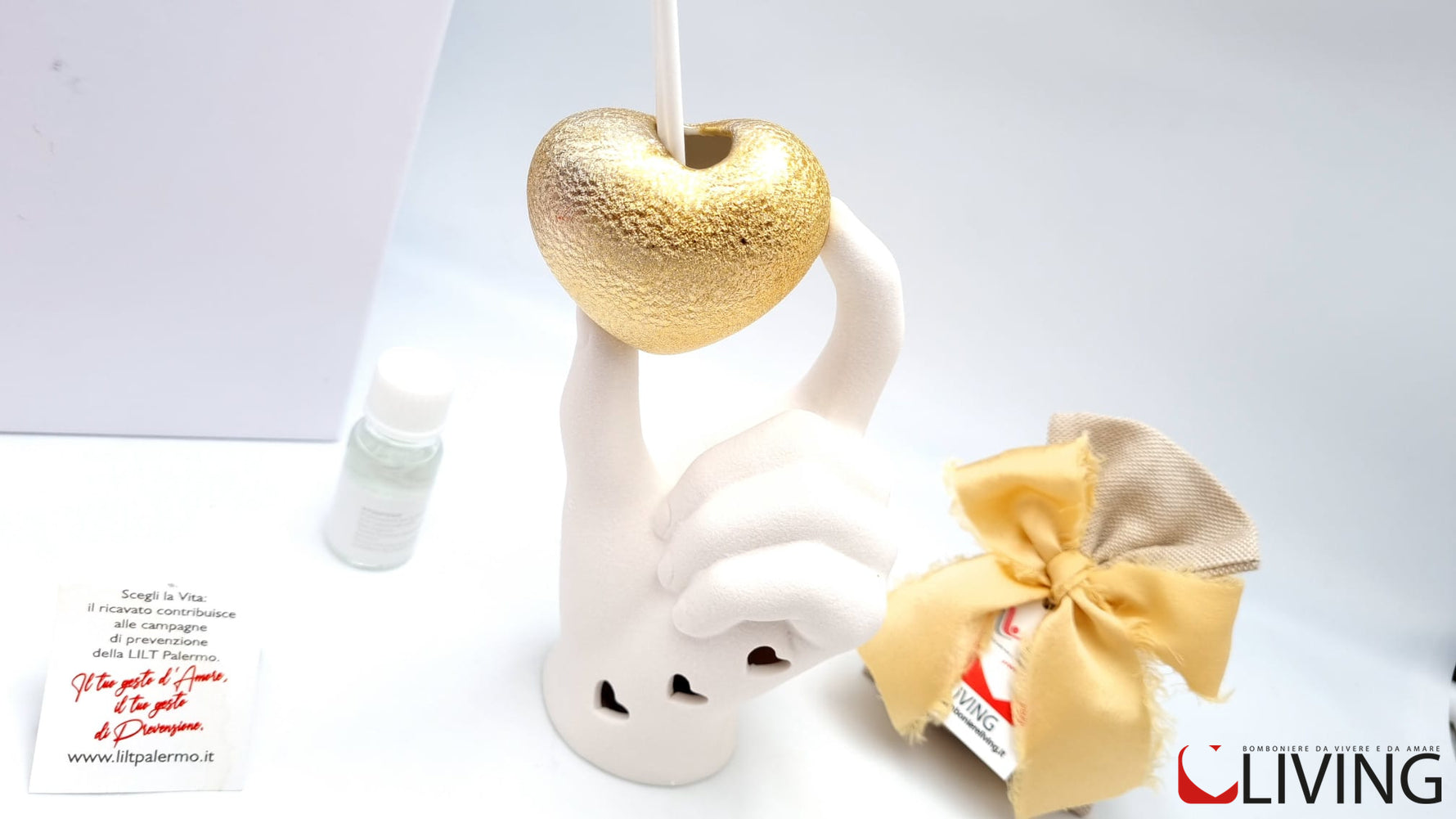 bomboniera profumatore mano cuore oro linea solidale lilt living
