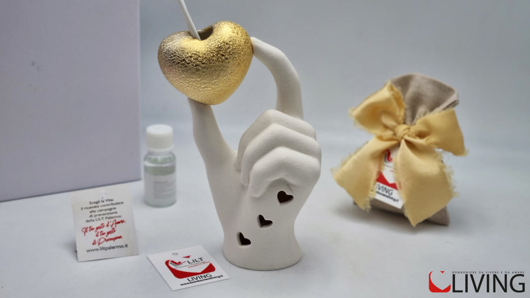 bomboniera profumatore mano cuore oro linea solidale lilt living