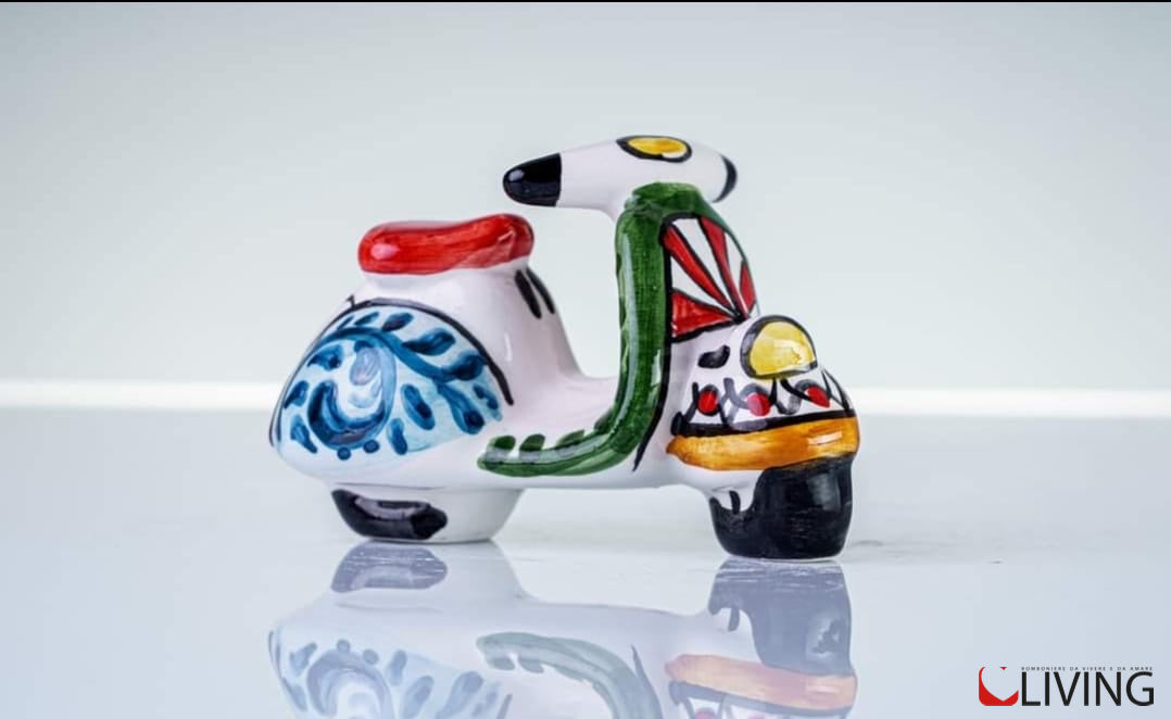 bomboniera vespino in ceramiche sinuose di caltagirone