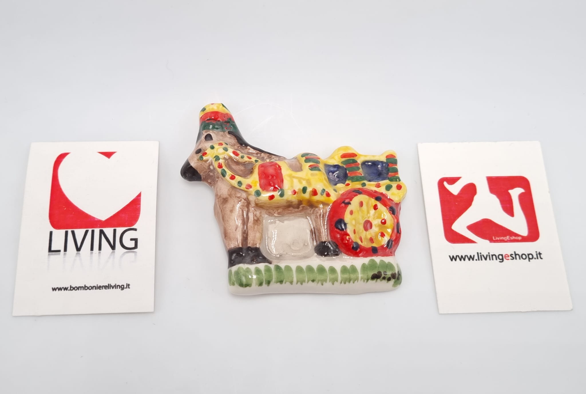 Bomboniera tipica Siciliana magnete  carretto con cavallo in ceramica