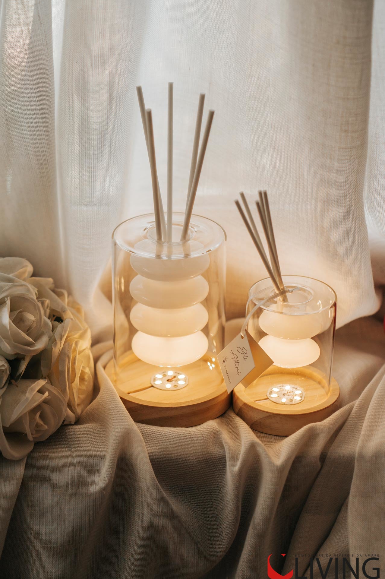 bomboniera cilindro vetro grande profumatore con luce led base legno