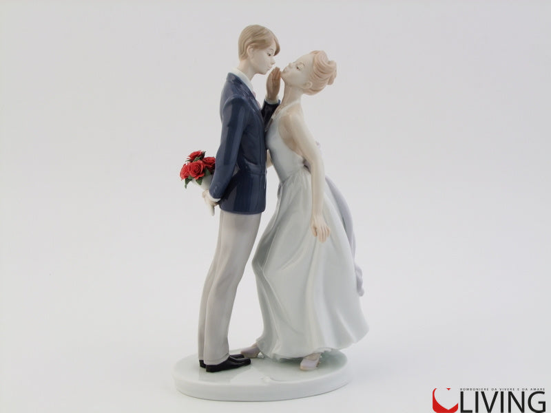 coppia sposi con bouquet in porcellana