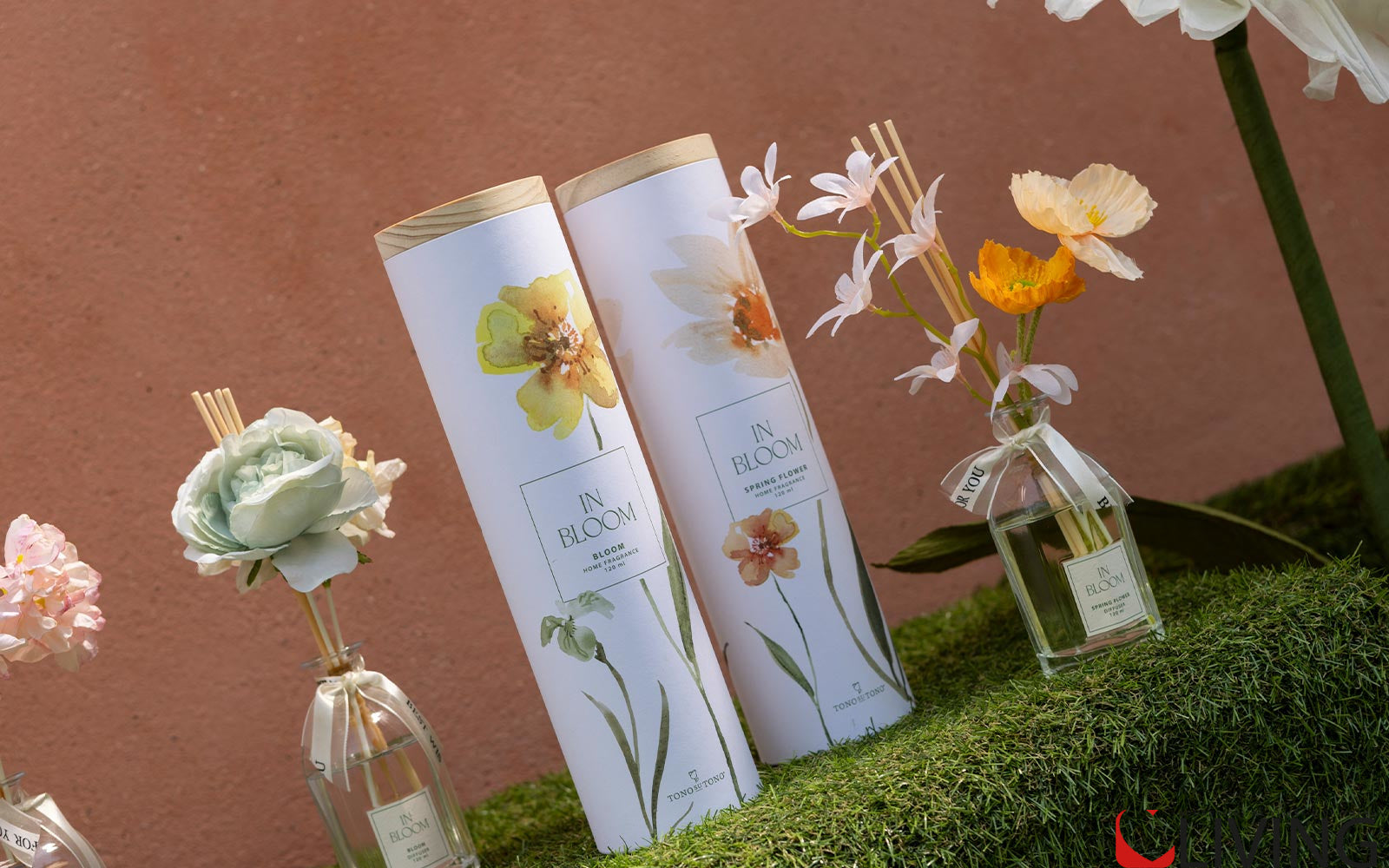bomboniera diffusore vetro con fiori gialli e verdi