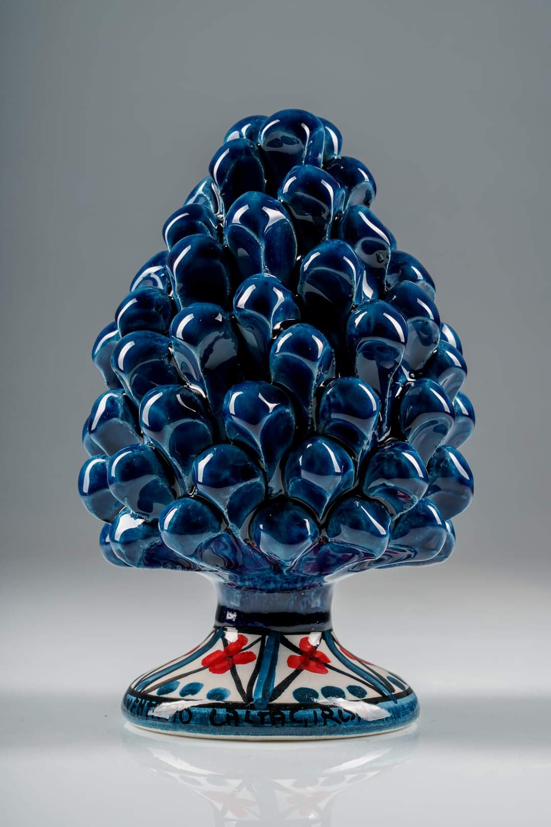 Bomboniera tipica siciliana Pigna in ceramica di Caltagirone