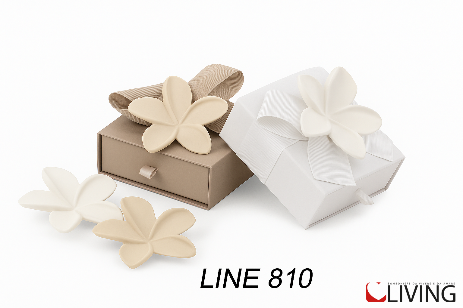 bomboniera fiore in porcellana bianco e beige