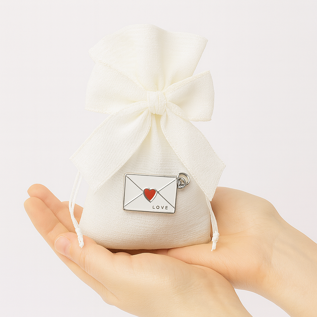 bomboniera charm bustina love silver