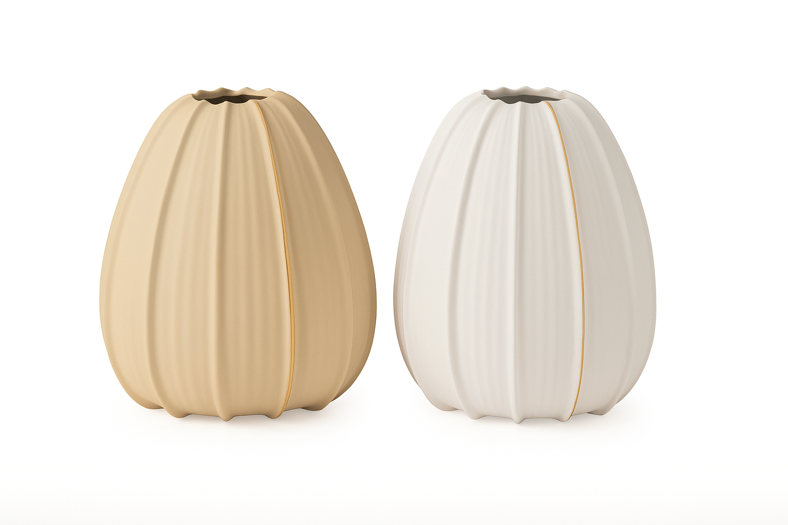 bomboniera vaso porcellana beige sabbia e bianco scanalature verticali