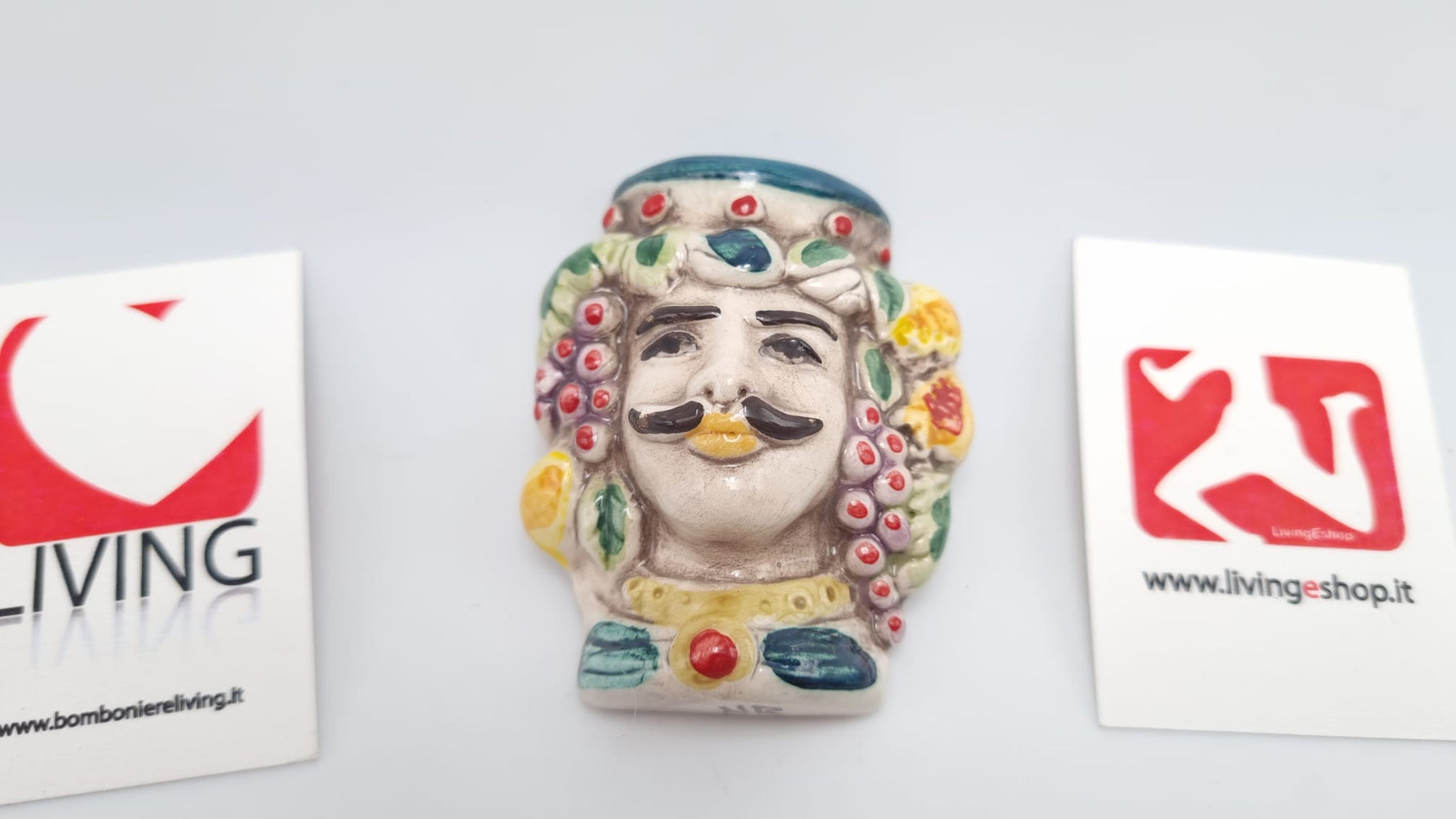 Bomboniera tipica Siciliana magnete testa di moro in ceramica colorata