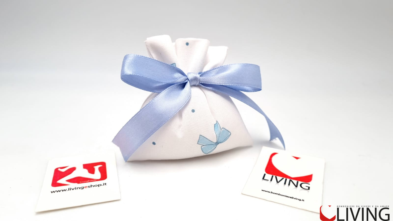 mini sacchetto portaconfetti in tessuto azzurro linea dolce fiocco