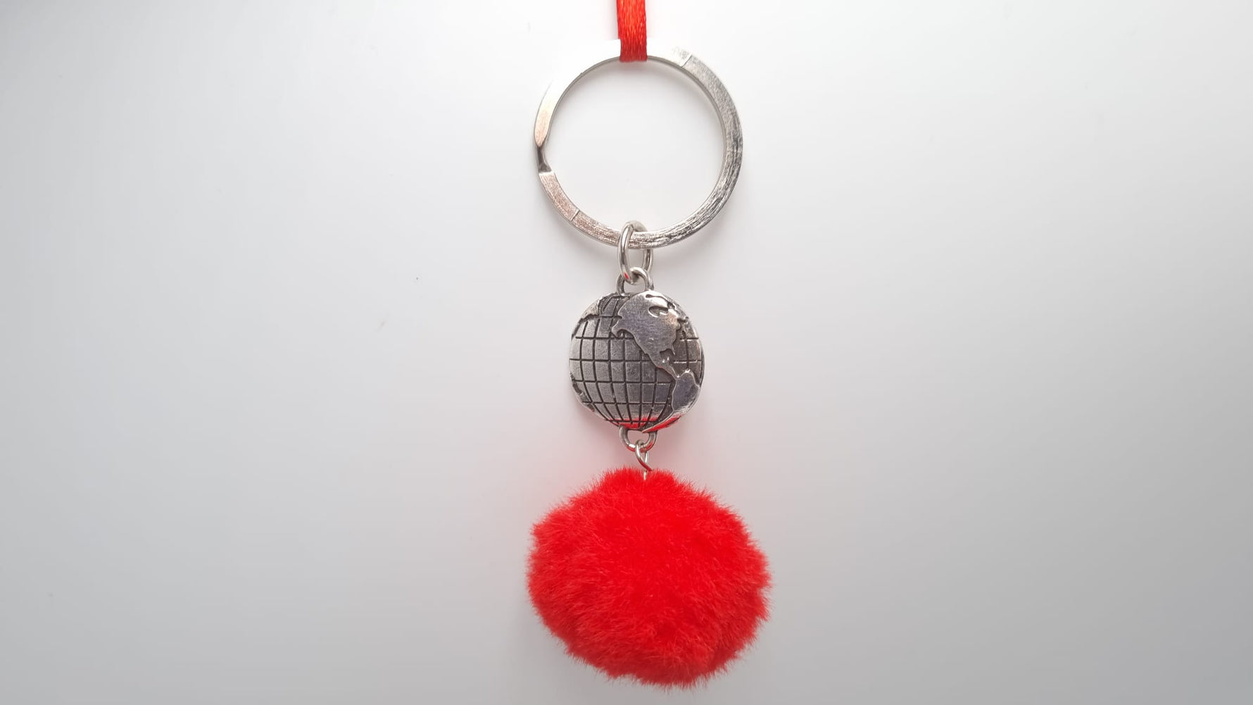 Bomboniera Laurea portachiavi pom pon globo