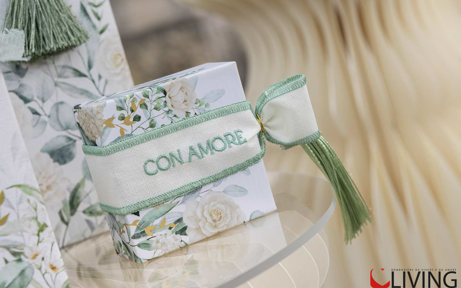 collarino nastro avorio scritta amore verde