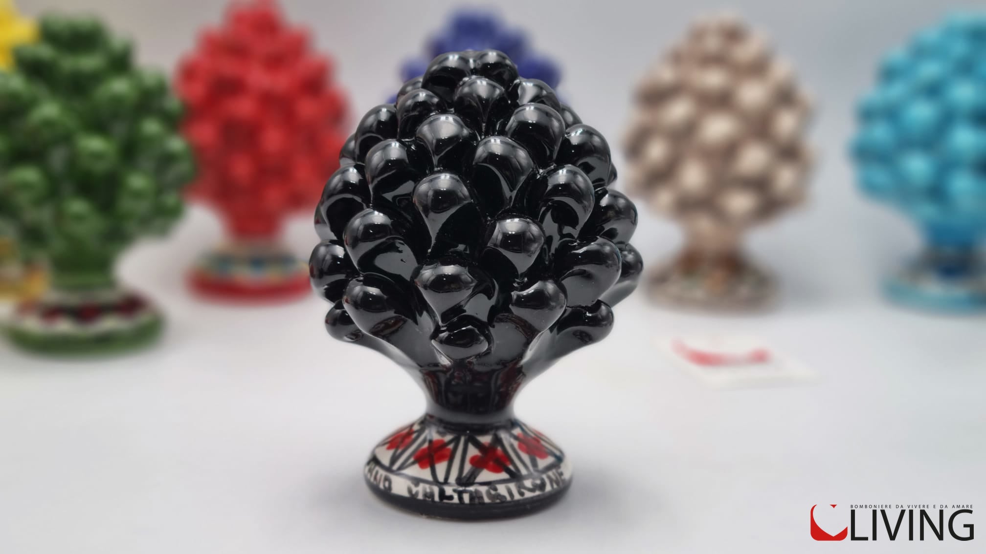 bomboniera pigna ceramica di caltagirone vari colori