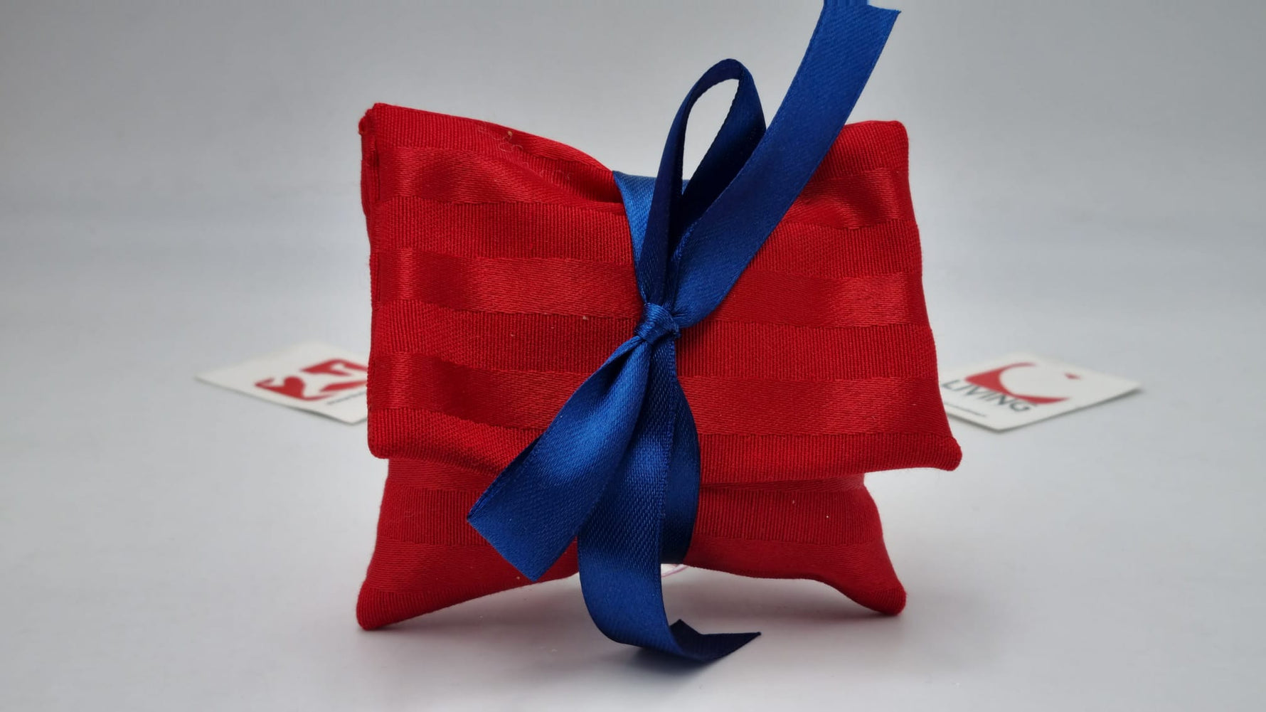 sacchetto busta lettere linea “red ribbon”