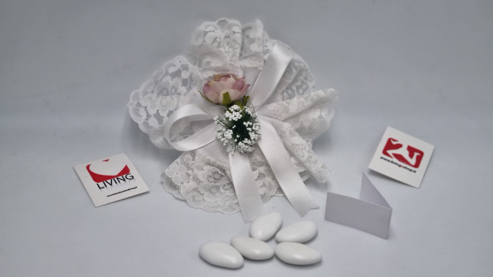 Rotondo Seta Bianco Con Merletto