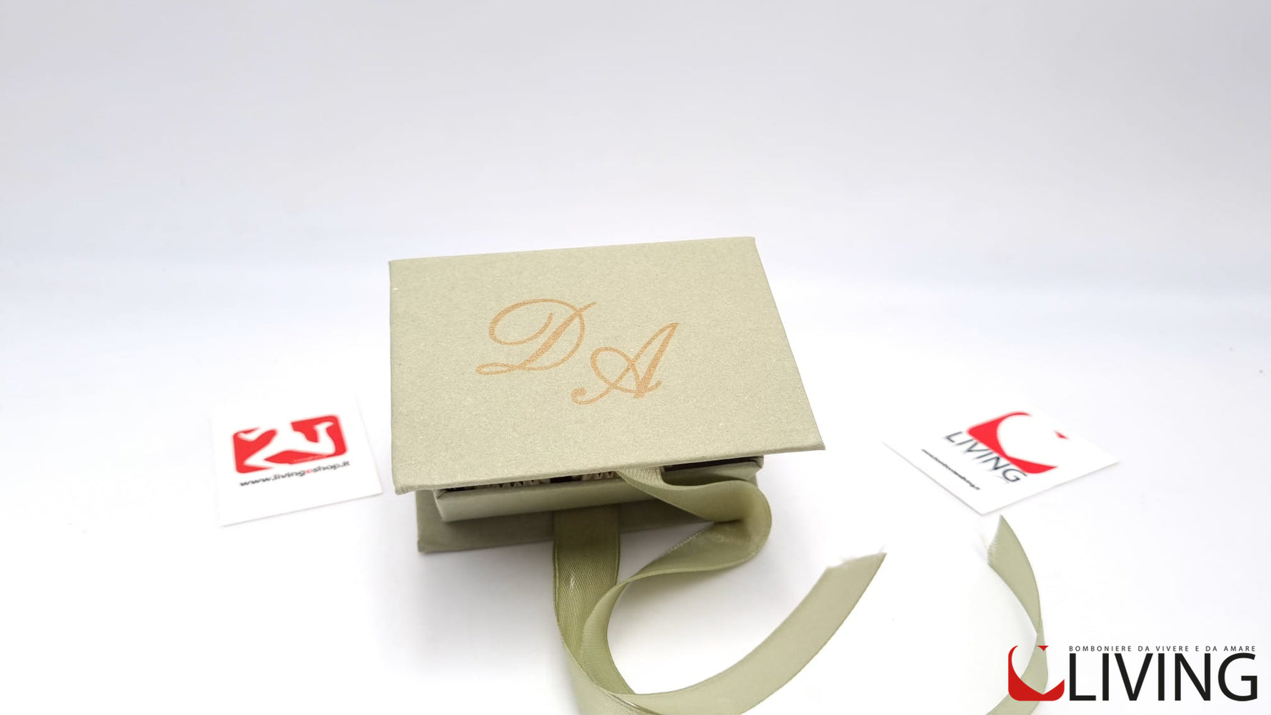 scatola portaconfetti personalizzabile con iniziali