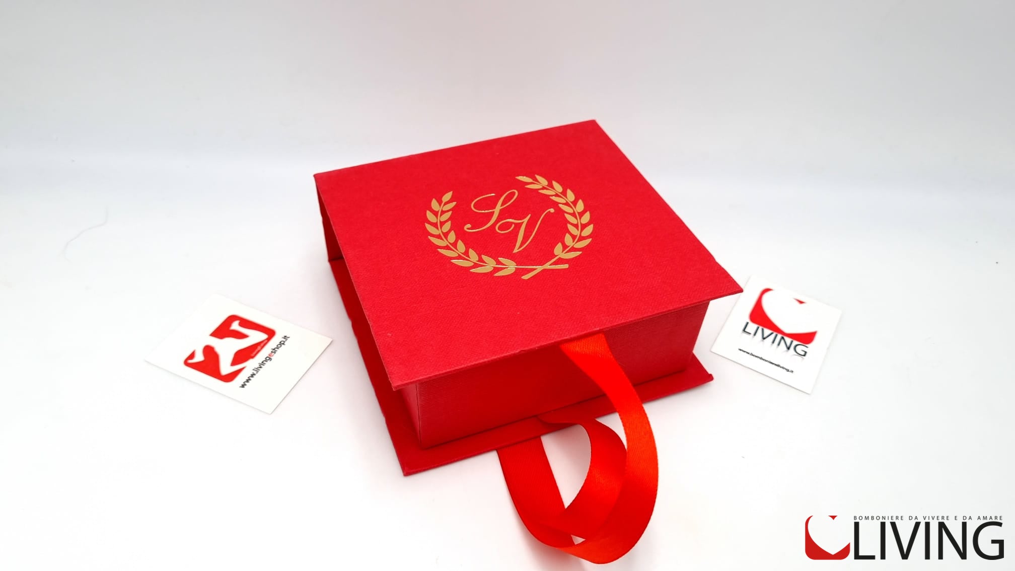 scatola portaconfetti rossa per laurea personalizzabile