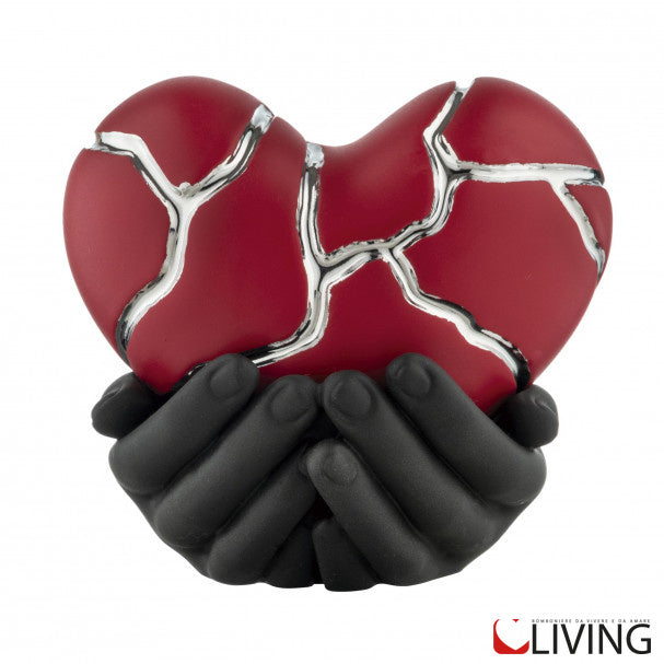 bomboniera mani nere con cuore effetto kintsugi rosso e venature argento