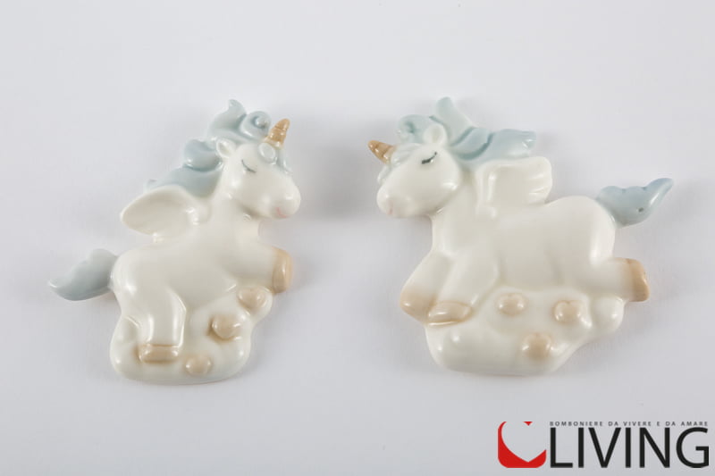 Bomboniera unicorno  magnete  porcellana celeste