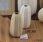 Bomboniera vasetto porcellana beige e bianco scanalature verticali